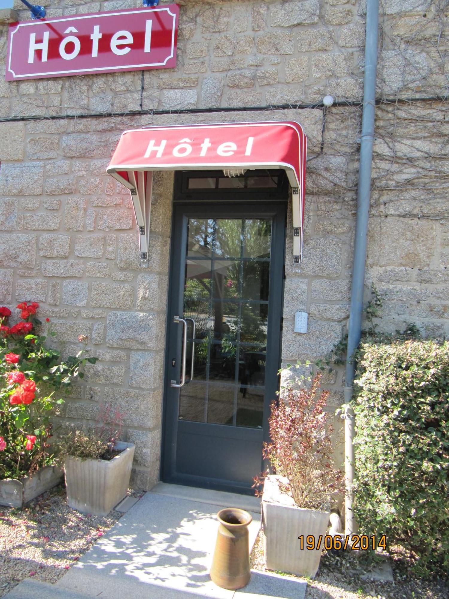 Auberge Le Guinefort Léhon Exterior foto